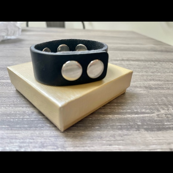 Paper Doll ROCK Cuff - Picture 8 of 11